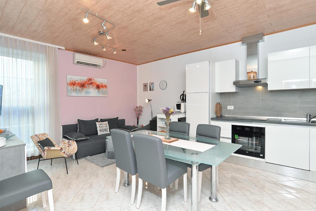 Apartments Jasna 1128 Fažana Екстериор снимка