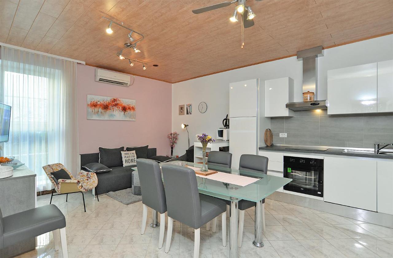 Apartments Jasna 1128 Fažana Екстериор снимка